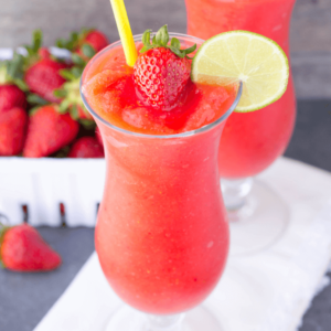 Strawberry cocktails (الفراولة)